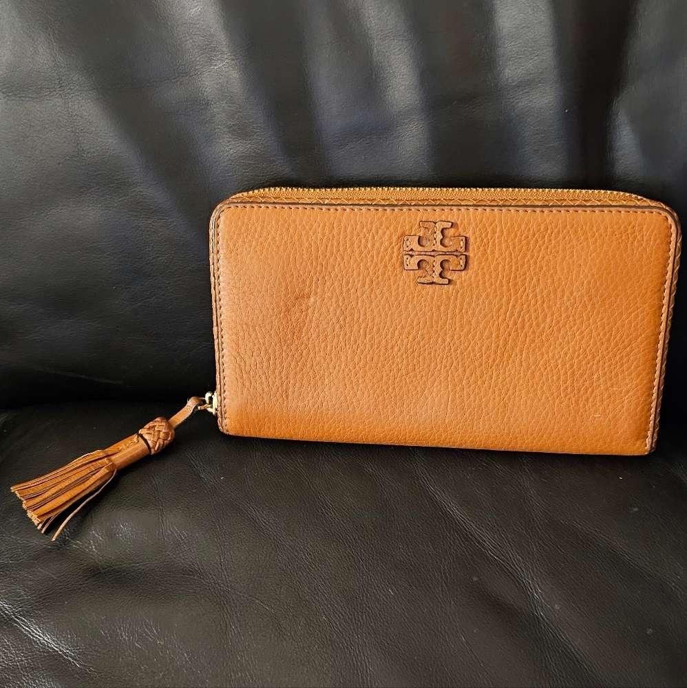 Tory Burch Tan Leather Long Wallet with Tassel EUC